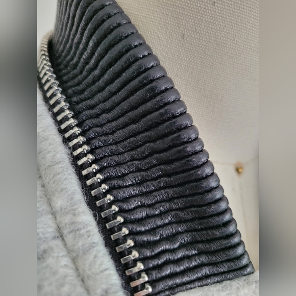 LAMARQUE leather and wool coat - Picture 8 of 13